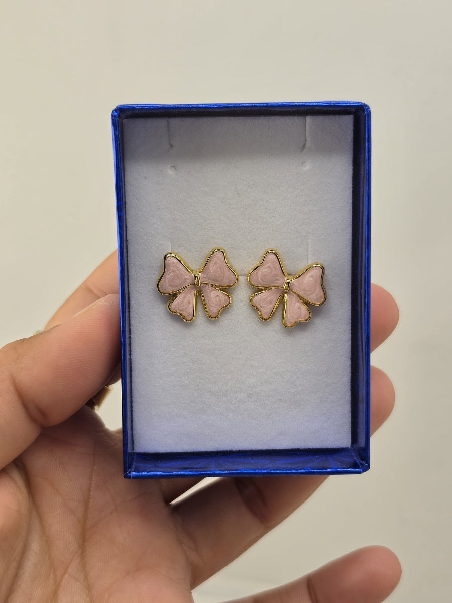 18K gold-plated bow and Valentino earrings